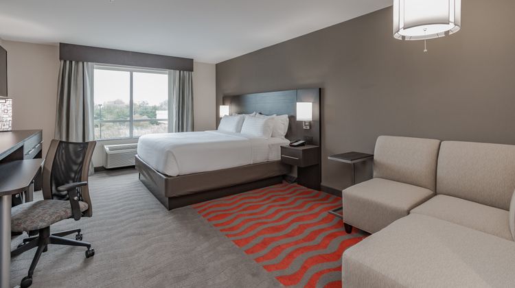 Holiday Inn Mishawaka-Conterence Center Room