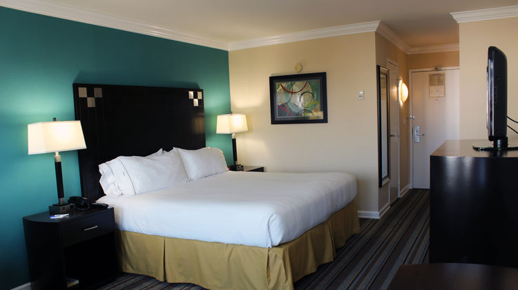 Holiday Inn Express Room