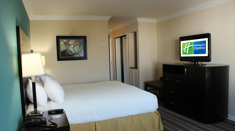 Holiday Inn Express Room