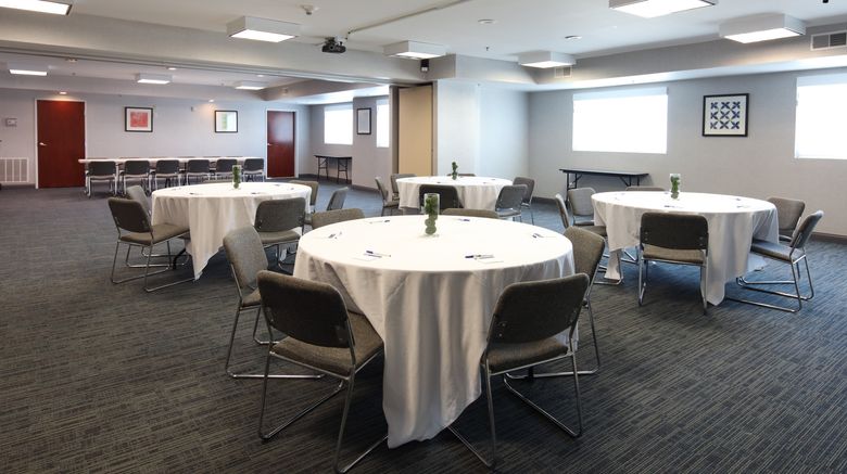 <b>Holiday Inn Express Hotel & Suites Meeting</b>. Images powered by <a href="https://www.leonardoworldwide.com/" title="Leonardo Worldwide" target="_blank">Leonardo</a>.