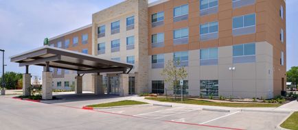 Holiday Inn Express Early Exterior