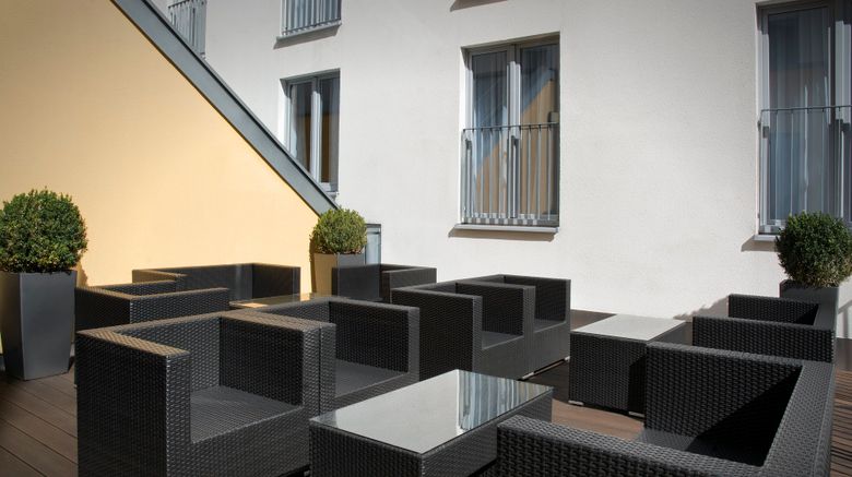 <b>Holiday Inn Express Baden-Baden Lobby</b>. Images powered by <a href="https://www.leonardoworldwide.com/" title="Leonardo Worldwide" target="_blank">Leonardo</a>.