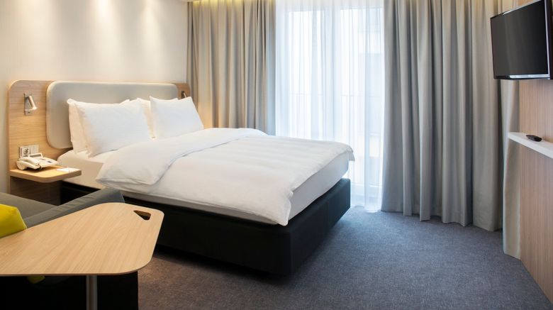 <b>Holiday Inn Express Baden-Baden Room</b>. Images powered by <a href="https://www.leonardoworldwide.com/" title="Leonardo Worldwide" target="_blank">Leonardo</a>.
