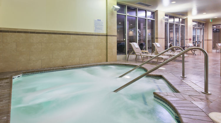Holiday Inn Yakima Pool