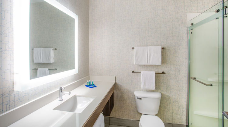 Holiday Inn Express & Suites Cedar City Room