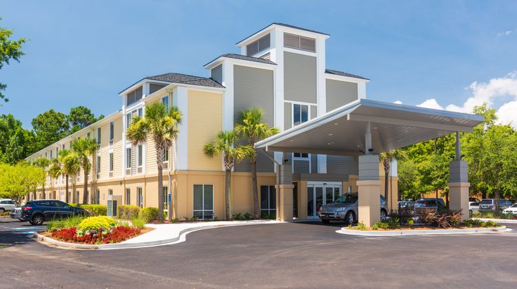 Holiday Inn Express Charleston Exterior