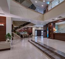 Holiday Inn Guatemala Lobby