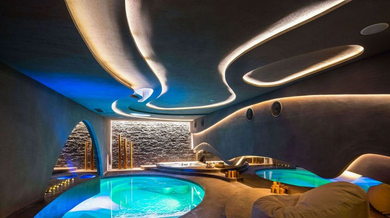 <b>Mediterranean Palace Hotel Pool</b>. Images powered by <a href="https://www.leonardoworldwide.com/" title="Leonardo Worldwide" target="_blank">Leonardo</a>.