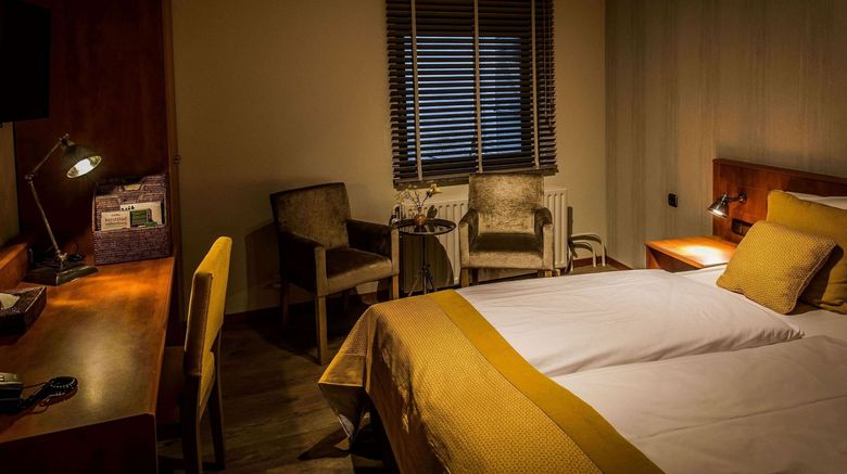 <b>Hotel De Limbourg Room</b>. Images powered by <a href="https://www.leonardoworldwide.com/" title="Leonardo Worldwide" target="_blank">Leonardo</a>.