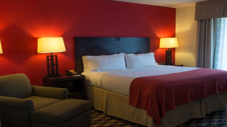 Holiday Inn St Louis/Fairview Heights Room