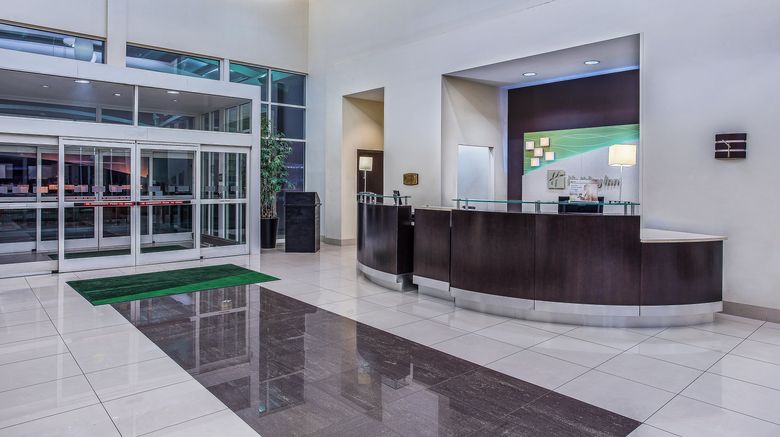 <b>Holiday Inn Louisville Airport-Fair/Expo Lobby</b>. Images powered by <a href="https://www.leonardoworldwide.com/" title="Leonardo Worldwide" target="_blank">Leonardo</a>.