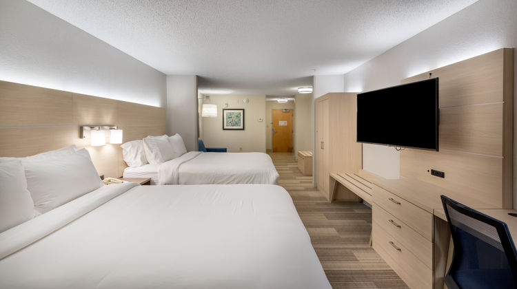 Holiday Inn Express & Suites Daphne Suite