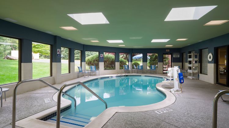 Holiday Inn Express Hershey (Harrisburg) Pool