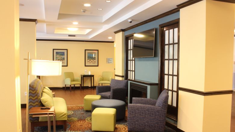 <b>Holiday Inn Express & Suites Lebanon Lobby</b>. Images powered by <a href="https://www.leonardoworldwide.com/" title="Leonardo Worldwide" target="_blank">Leonardo</a>.