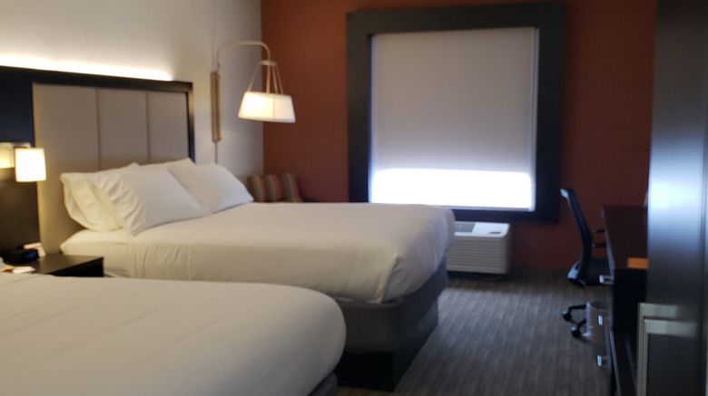 <b>Holiday Inn Express Room</b>. Images powered by <a href="https://www.leonardoworldwide.com/" title="Leonardo Worldwide" target="_blank">Leonardo</a>.