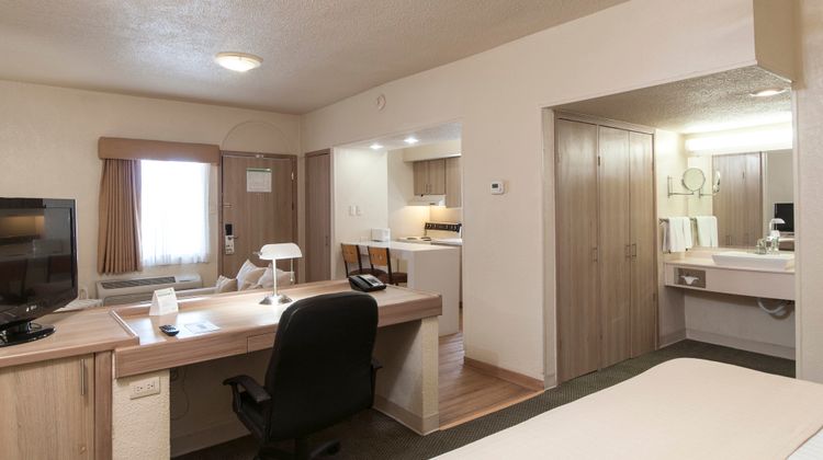 Holiday Inn Hotel & Suites Room