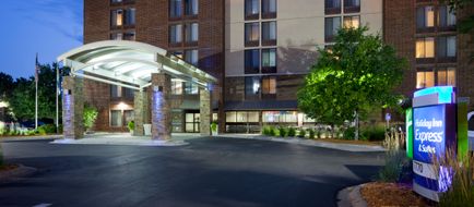 Holiday Inn Express & Stes Bloomington W Exterior
