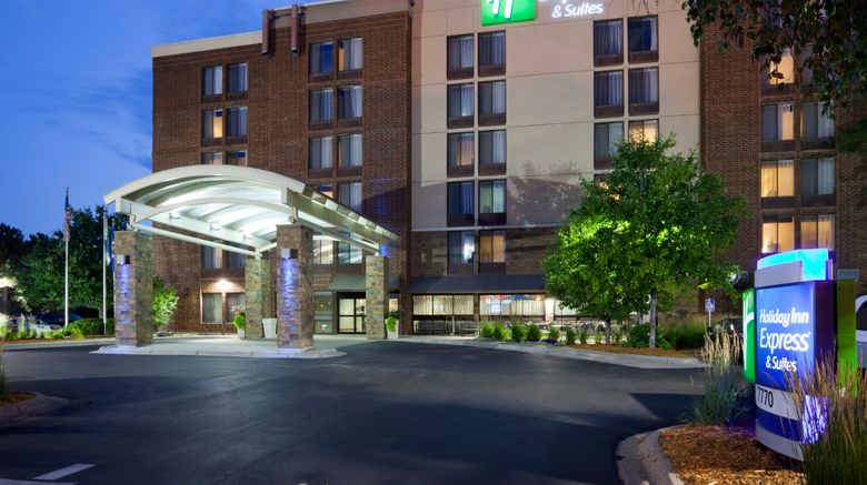 <b>Holiday Inn Express & Stes Bloomington W Exterior</b>. Images powered by <a href="https://www.leonardoworldwide.com/" title="Leonardo Worldwide" target="_blank">Leonardo</a>.