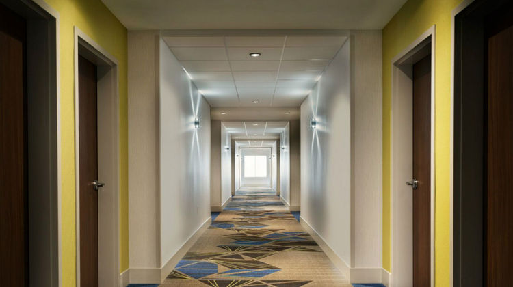 Holiday Inn Express & Suites Red Wing Lobby