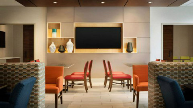 Holiday Inn Express & Suites Red Wing Restaurant