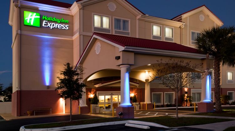 Holiday Inn Express Venice Exterior
