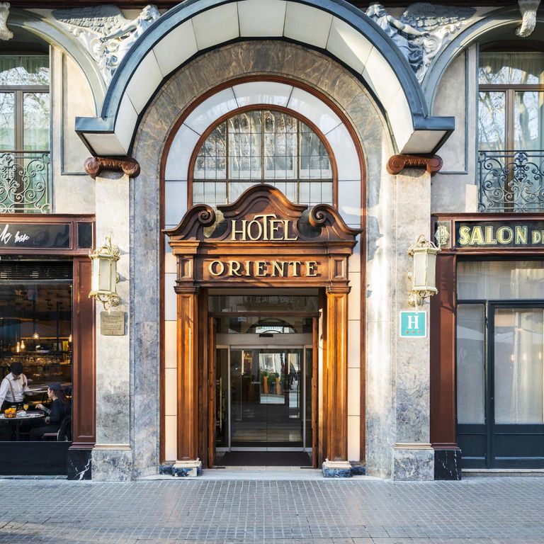 Oriente Atiram Hotel