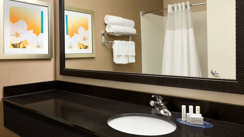 <b>Fairfield Inn & Suites by Marriott Room</b>. Images powered by <a href="https://www.leonardoworldwide.com/" title="Leonardo Worldwide" target="_blank">Leonardo</a>.