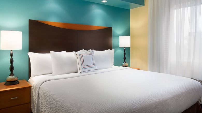 <b>Fairfield Inn & Suites by Marriott Suite</b>. Images powered by <a href="https://www.leonardoworldwide.com/" title="Leonardo Worldwide" target="_blank">Leonardo</a>.