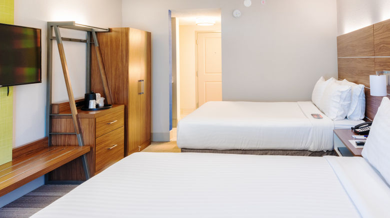 <b>Holiday Inn Express Charleston Room</b>. Images powered by <a href="https://www.leonardoworldwide.com/" title="Leonardo Worldwide" target="_blank">Leonardo</a>.