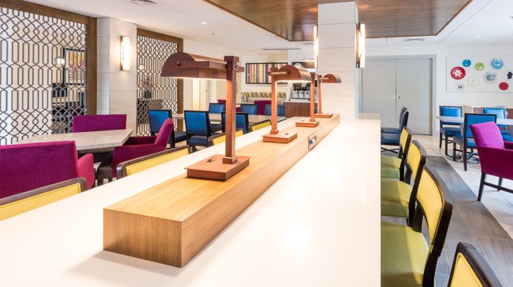 Holiday Inn Express Charleston Restaurant