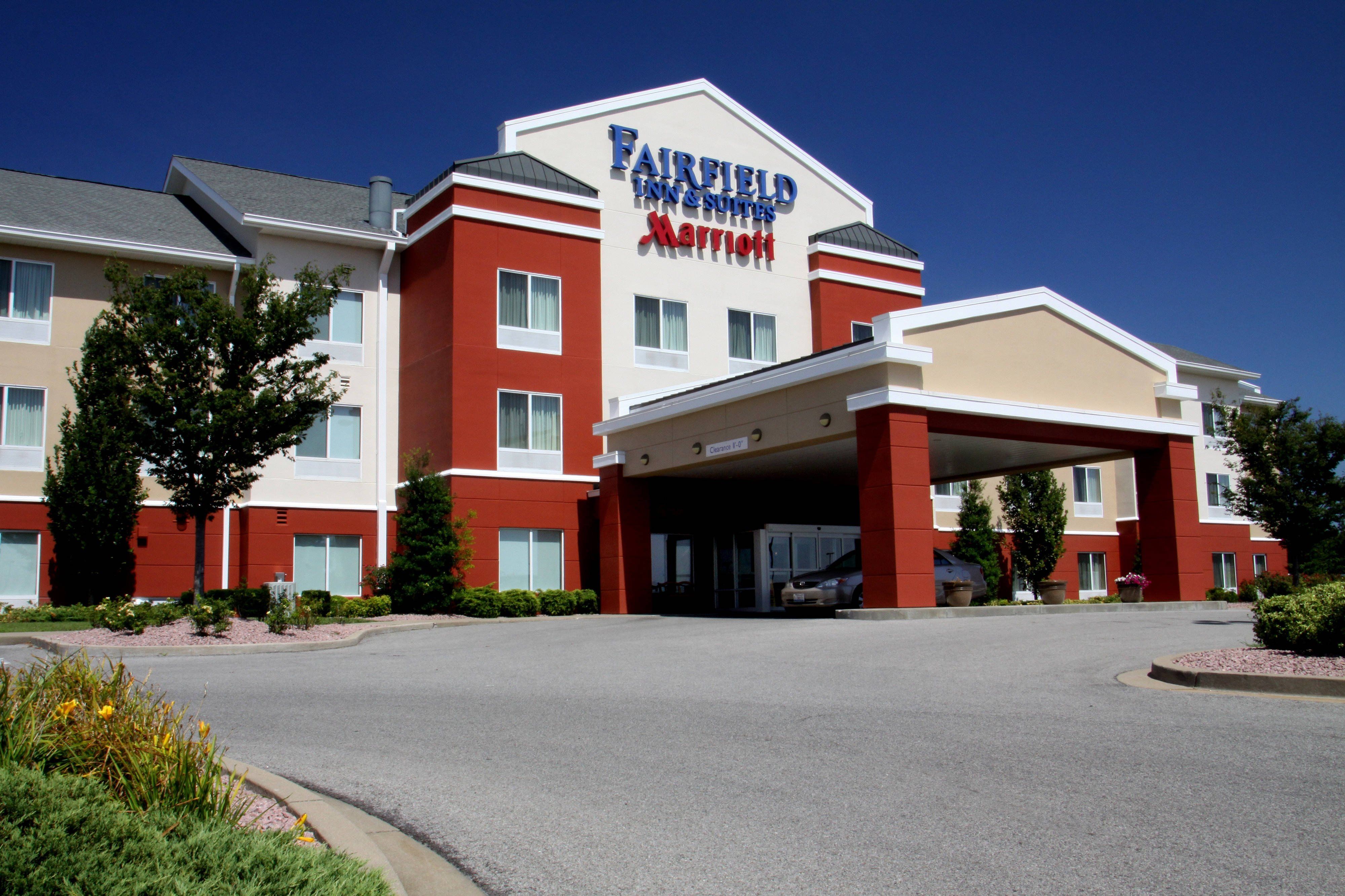 Find Hotels Near Holiday Inn Express Suites Marion Marion IL