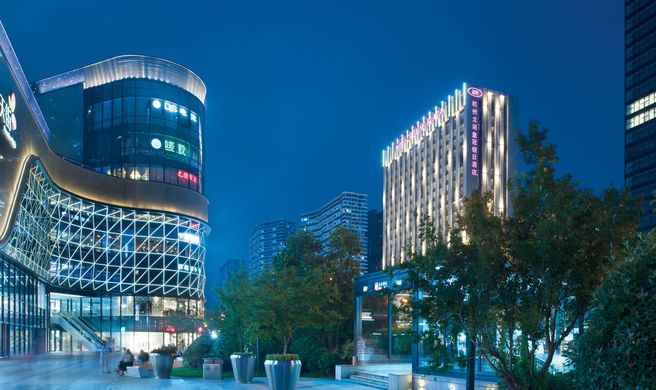 Crowne Plaza HEDA Exterior