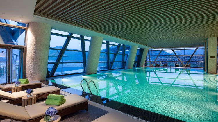Crowne Plaza Thousand Island Lake Pool