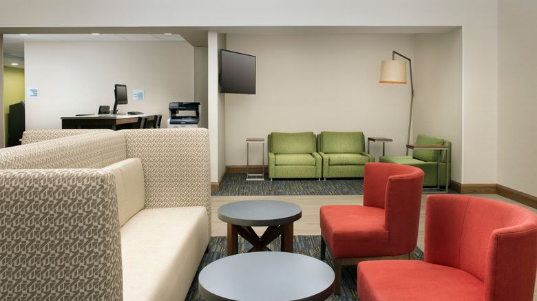 <b>Holiday Inn Express/Suites BWI Airport N Lobby</b>. Images powered by <a href="https://www.leonardoworldwide.com/" title="Leonardo Worldwide" target="_blank">Leonardo</a>.