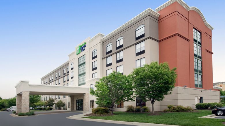 <b>Holiday Inn Express/Suites BWI Airport N Exterior</b>. Images powered by <a href="https://www.leonardoworldwide.com/" title="Leonardo Worldwide" target="_blank">Leonardo</a>.