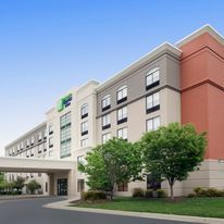 Holiday Inn Express/Suites BWI Airport N