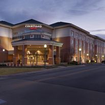 Courtyard Fort Smith Downtown