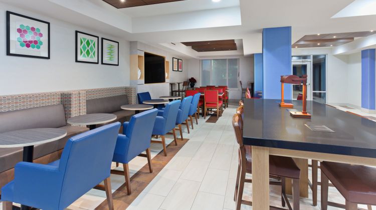 Holiday Inn Express Restaurant