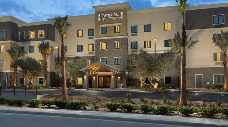 Staybridge Suites Corona South Exterior