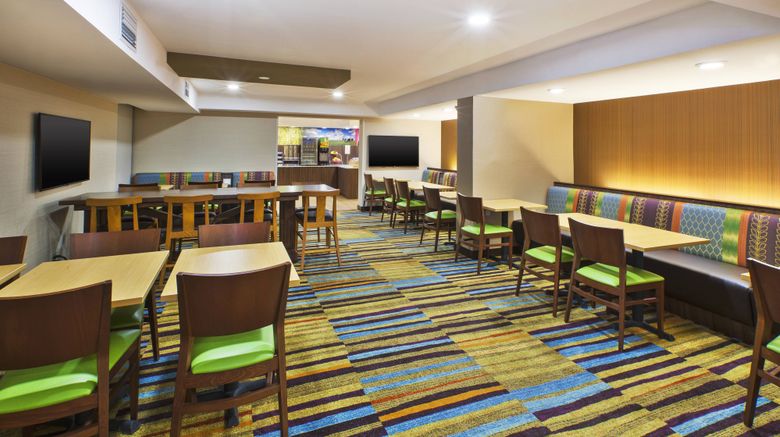 <b>Fairfield Inn & Suites Reston/Herndon Restaurant</b>. Images powered by <a href="https://leonardo.com/" title="Leonardo Worldwide" target="_blank">Leonardo</a>.