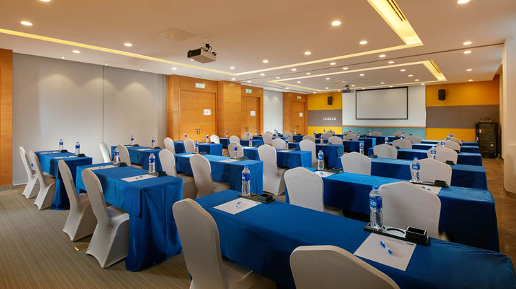 Holiday Inn Express Handan East Meeting