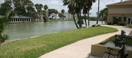 Holiday Inn Express & Suites Brownsville Exterior