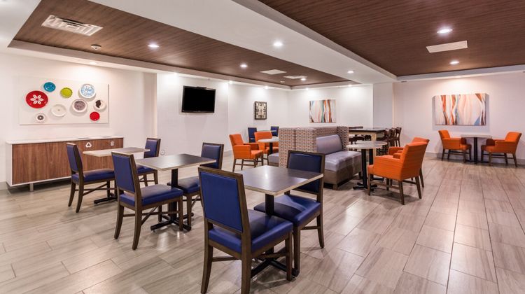 Holiday Inn Express & Stes Fort Lee Restaurant
