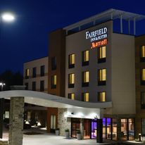 Fairfield Inn & Suites Omaha West