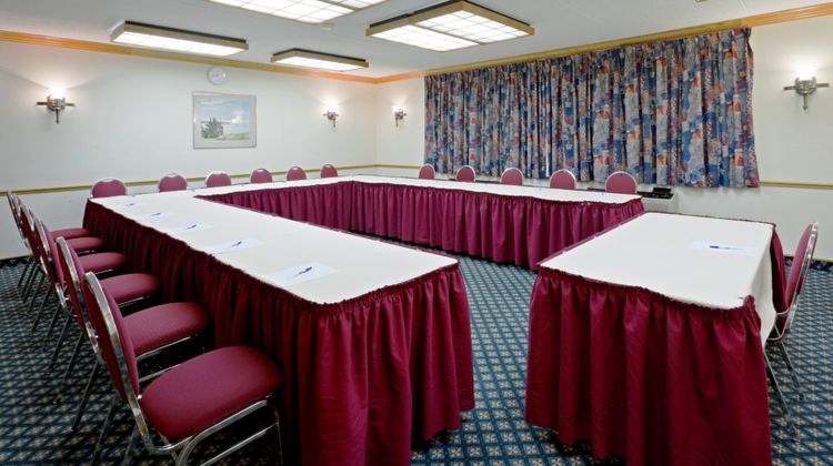 Holiday Inn Express Toronto East Meeting