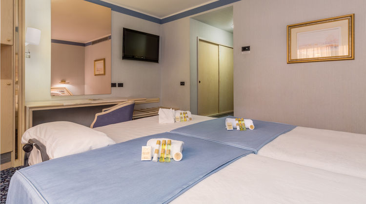 Eurostars Boston Zaragoza Room