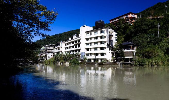 Volando Urai Spring Spa Resort Exterior