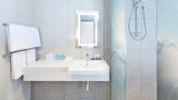 Holiday Inn Express Brisbane Central Room
