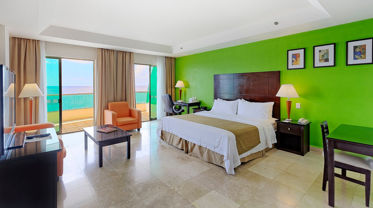 Holiday Inn Campeche Room