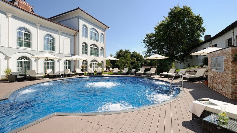 <b>Gut Ising Pool</b>. Images powered by <a href="https://www.leonardoworldwide.com/" title="Leonardo Worldwide" target="_blank">Leonardo</a>.